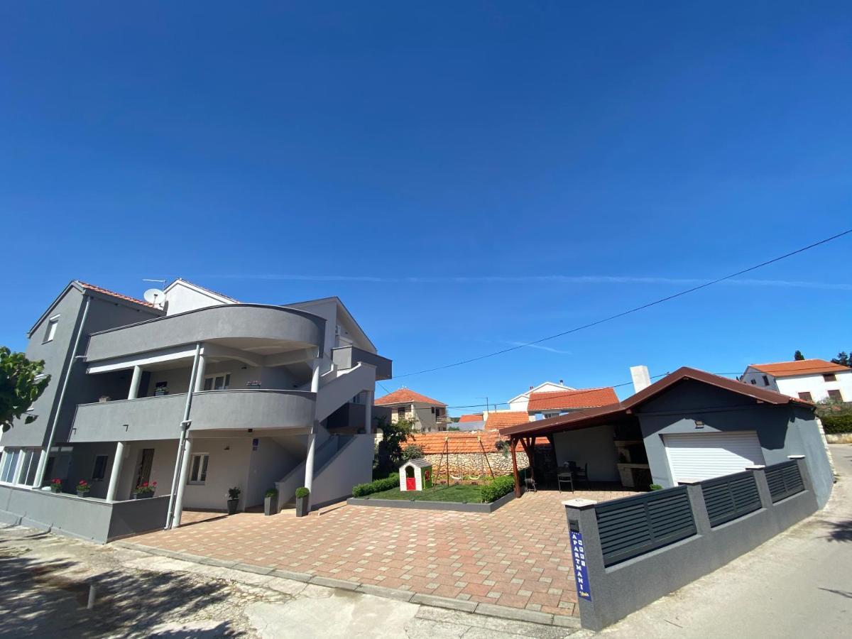 Apartments Nada Sukošan 外观 照片