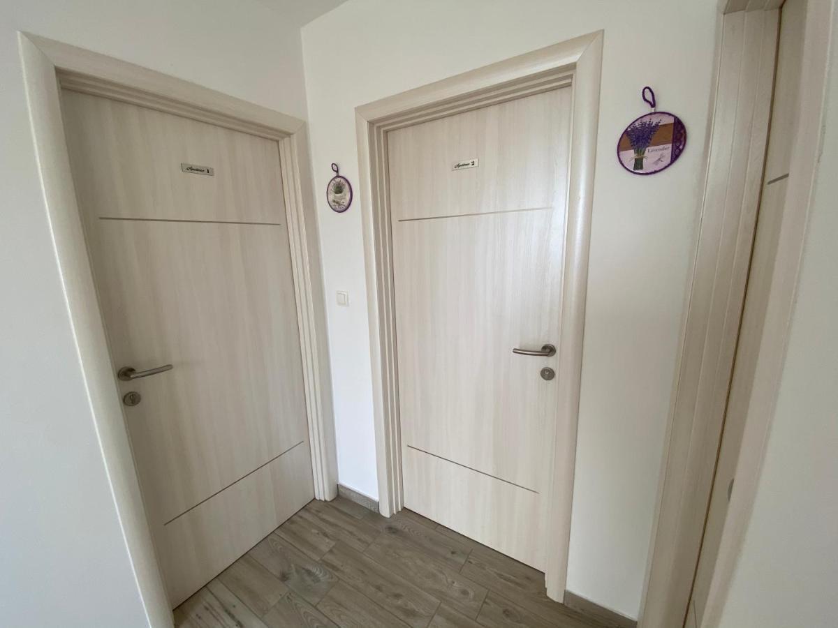 Apartments Nada Sukošan 外观 照片