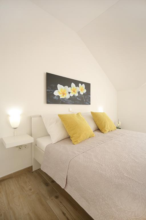 Apartments Nada Sukošan 外观 照片