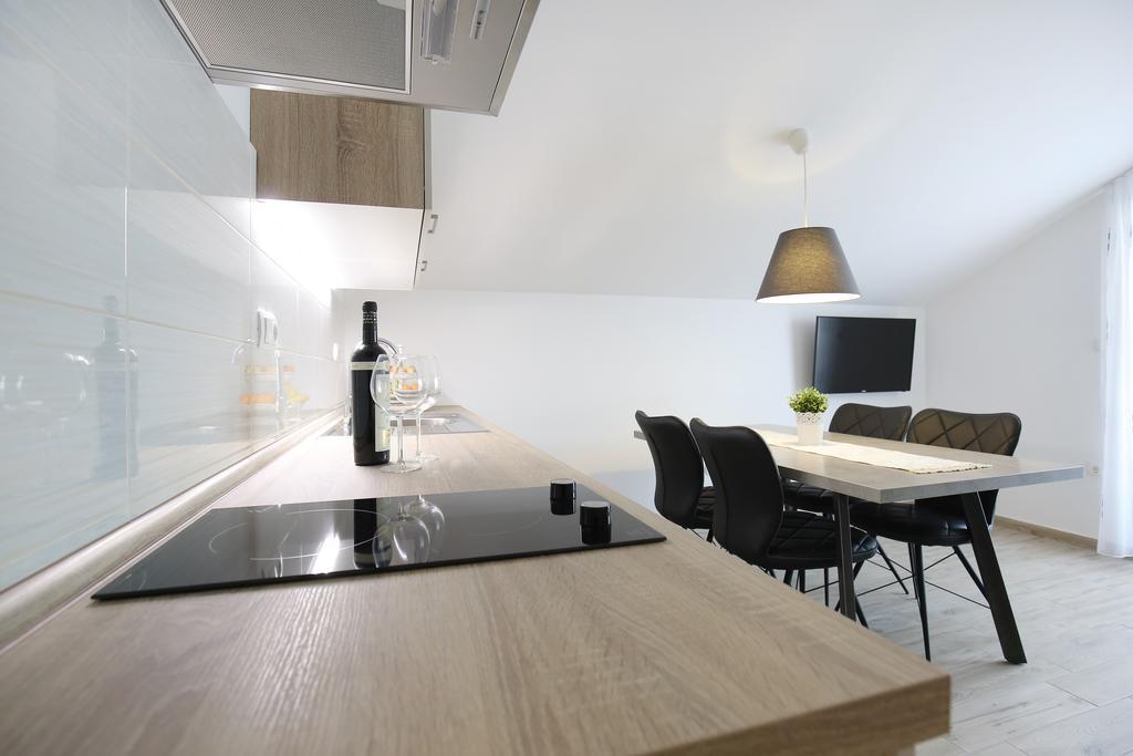 Apartments Nada Sukošan 外观 照片