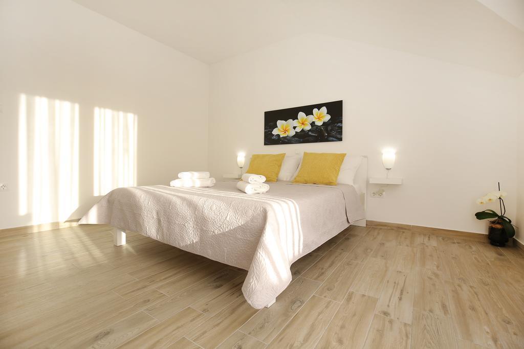 Apartments Nada Sukošan 外观 照片