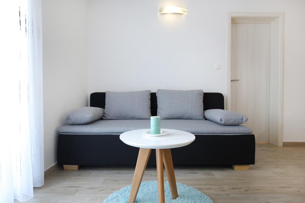 Apartments Nada Sukošan 外观 照片